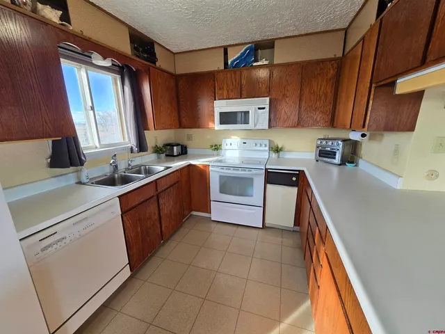 $369,000 | 4590 Sierra Vista Road, Alamosa, CO 81101