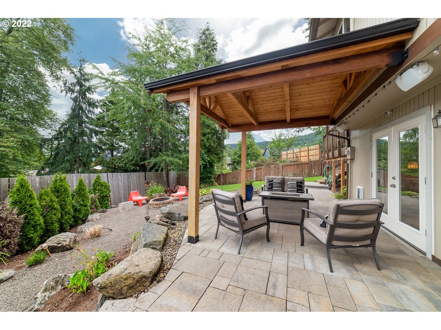 447 Cascade Drive Springfield, OR 97478 - Photo 31 of 32 a view of outdoor space yard and patio