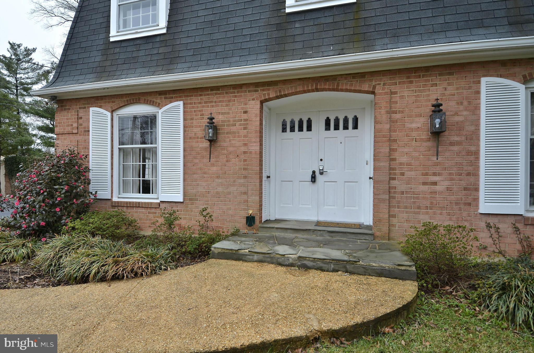 2003 Gatewood Place Silver Spring, MD 20903 - Photo 8 of 29 Welcome home!