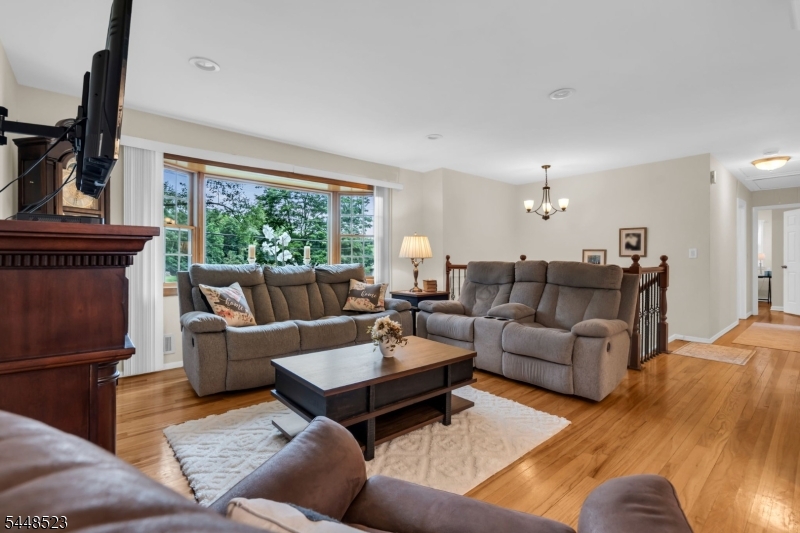 946 Country Club Road Bridgewater, NJ 08807 - Photo 9 of 44