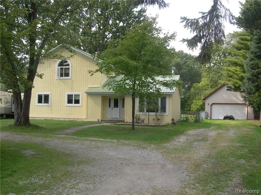 10219 Farmington Road Livonia, MI 48150 - Photo 2 of 34 FRONT VIEW
