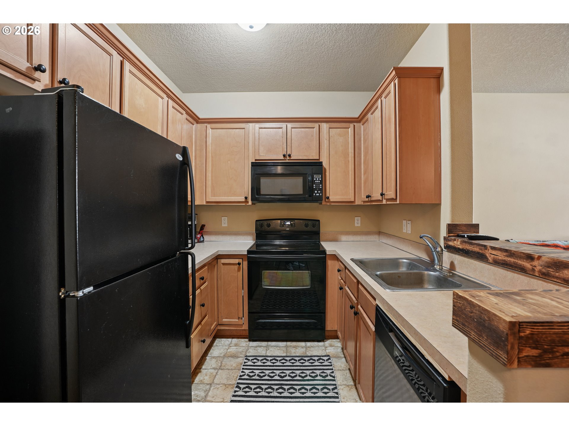38508 Galway Street Sandy, OR 97055 - Photo 9 of 24