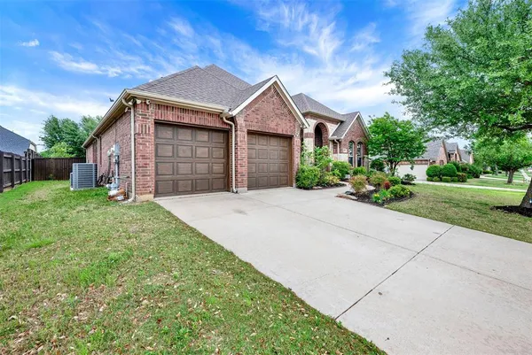 $595,000 | 1104 Killian Drive, Mansfield, TX 76063