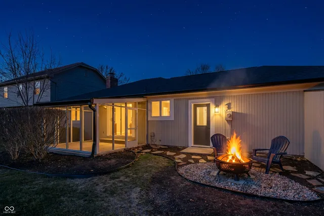 $442,500 | 12482 Charing Cross Road, Carmel, IN 46033