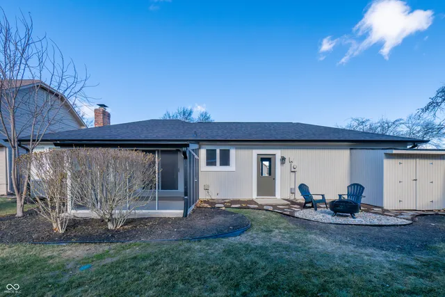 $442,500 | 12482 Charing Cross Road, Carmel, IN 46033