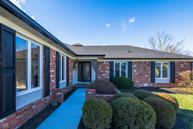 $442,500 | 12482 Charing Cross Road, Carmel, IN 46033