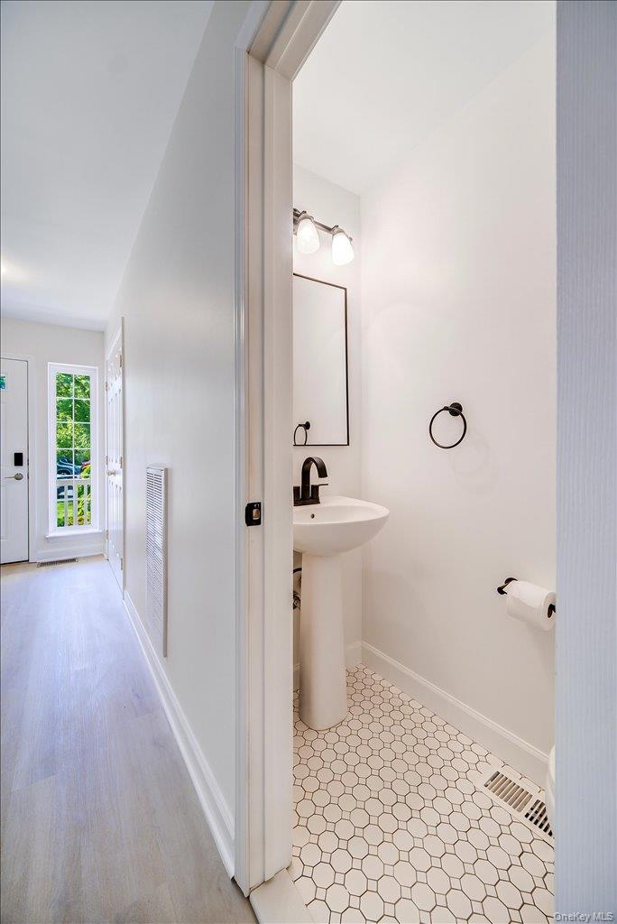 6204 High Ridge Court Wappingers Falls, NY 12590 - Photo 30 of 50
