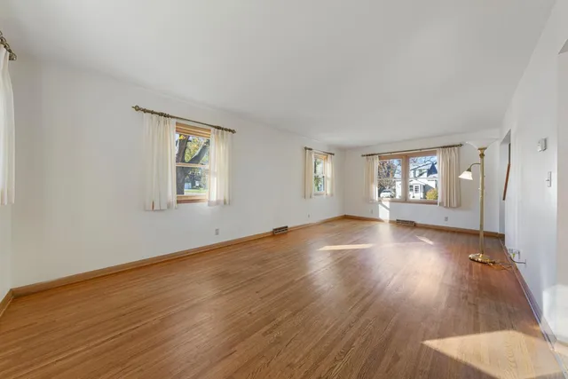 $285,000 | 453 11th Street Southwest, Faribault, MN 55021