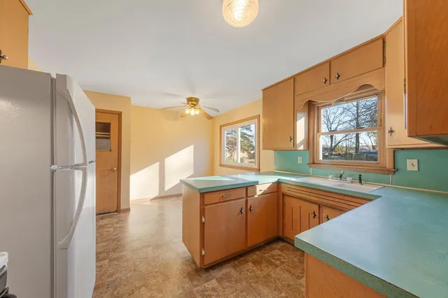 $285,000 | 453 11th Street Southwest, Faribault, MN 55021