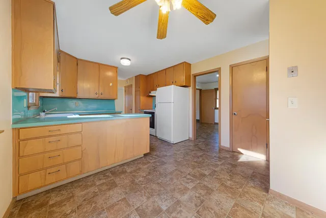 $285,000 | 453 11th Street Southwest, Faribault, MN 55021