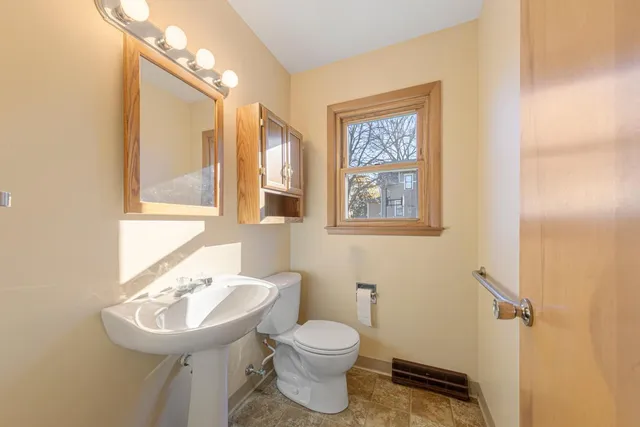 $285,000 | 453 11th Street Southwest, Faribault, MN 55021