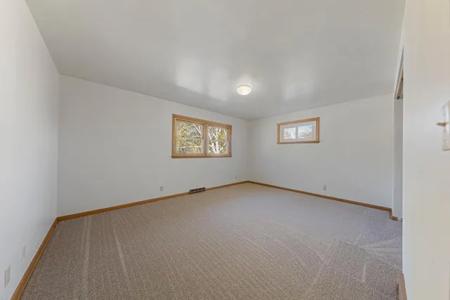 $285,000 | 453 11th Street Southwest, Faribault, MN 55021