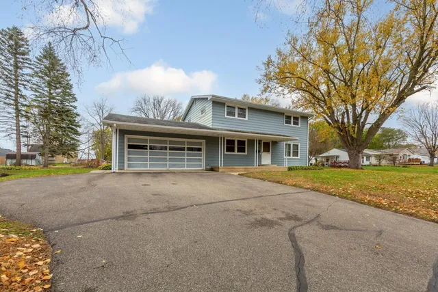 $285,000 | 453 11th Street Southwest, Faribault, MN 55021