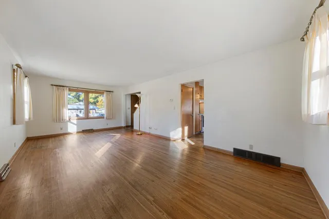 $285,000 | 453 11th Street Southwest, Faribault, MN 55021