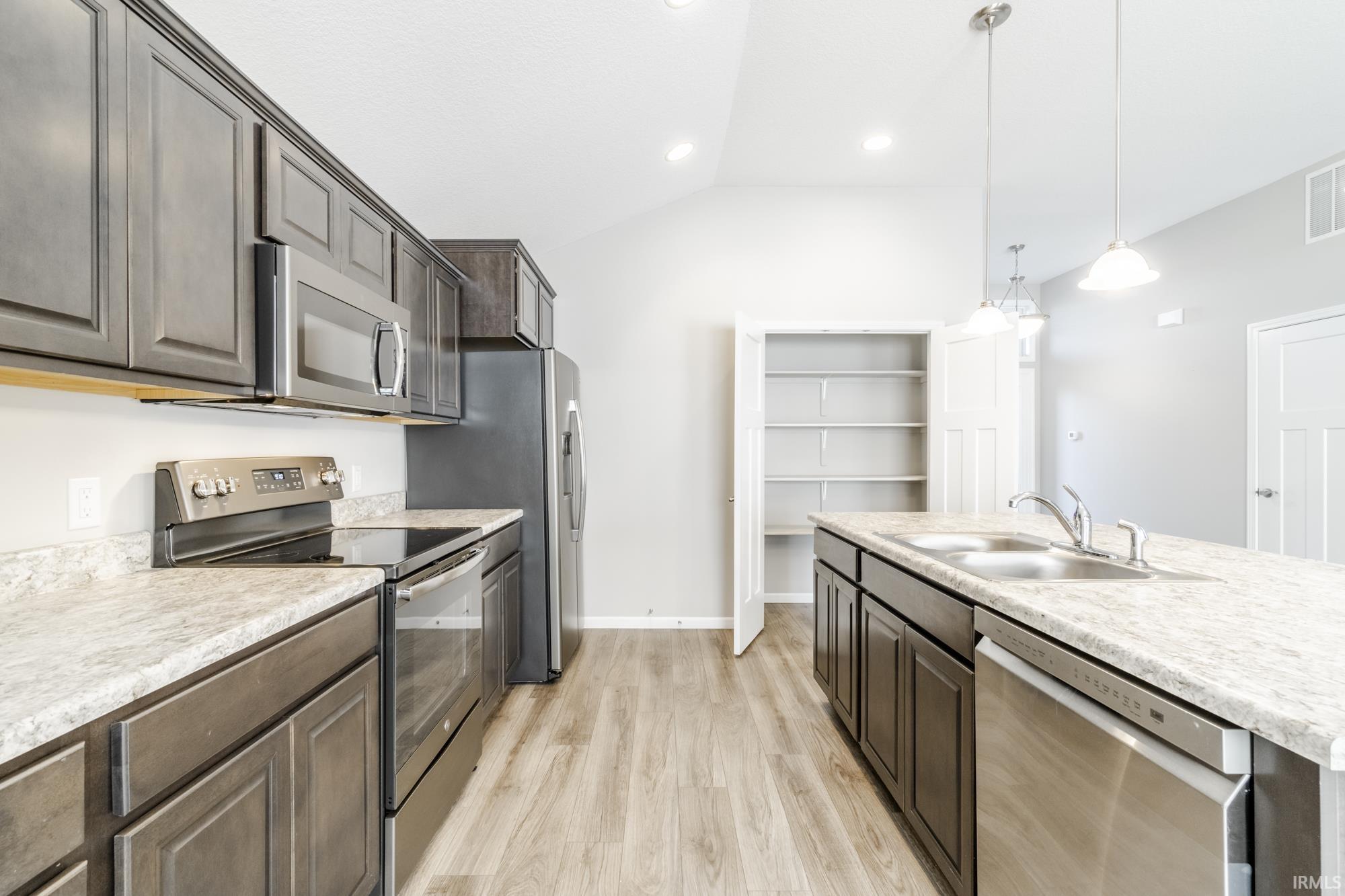 2120 Cedar Ridge Cove Fort Wayne, IN 46818 - Photo 11 of 33 Gallery Image 11