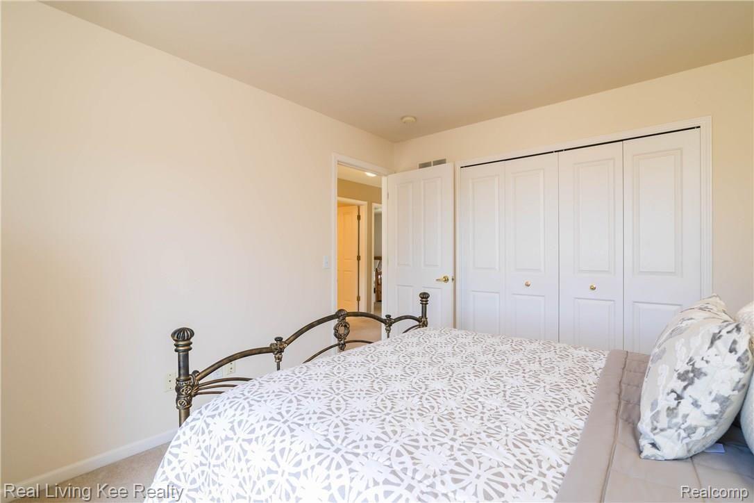 4059 Wincrest Lane Rochester, MI 48306 - Photo 33 of 54 4059 Wincrest Ln-33.jpg