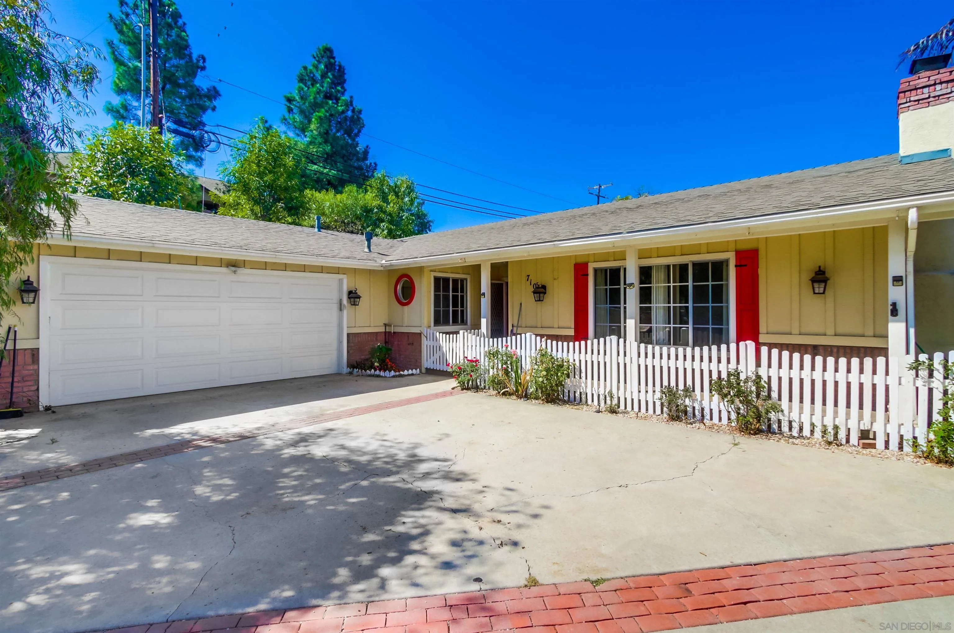 710 Ceramic Lane Fallbrook, CA 92028 - Photo 1 of 16 Gallery Image 1
