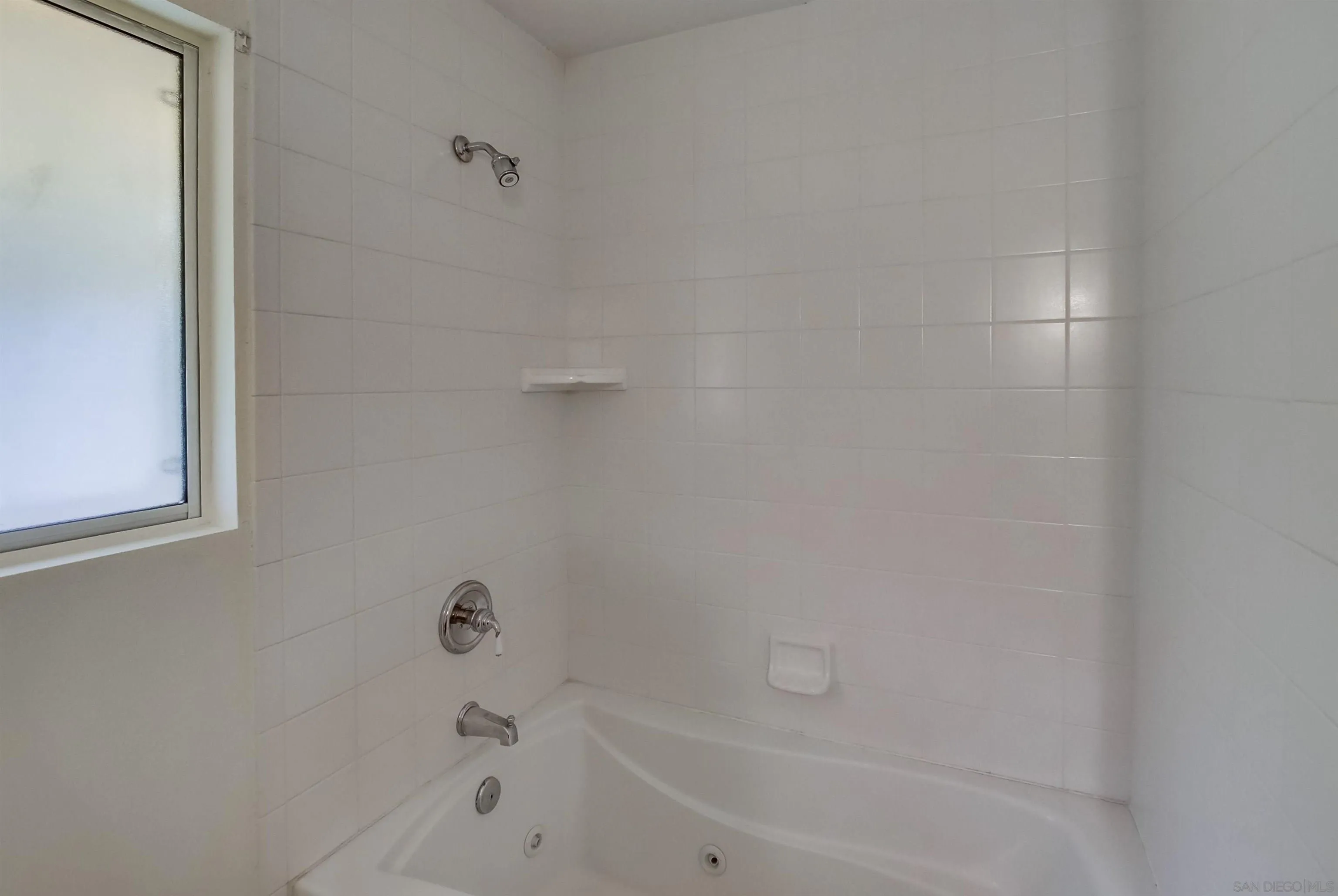 710 Ceramic Lane Fallbrook, CA 92028 - Photo 10 of 16 Gallery Image 10