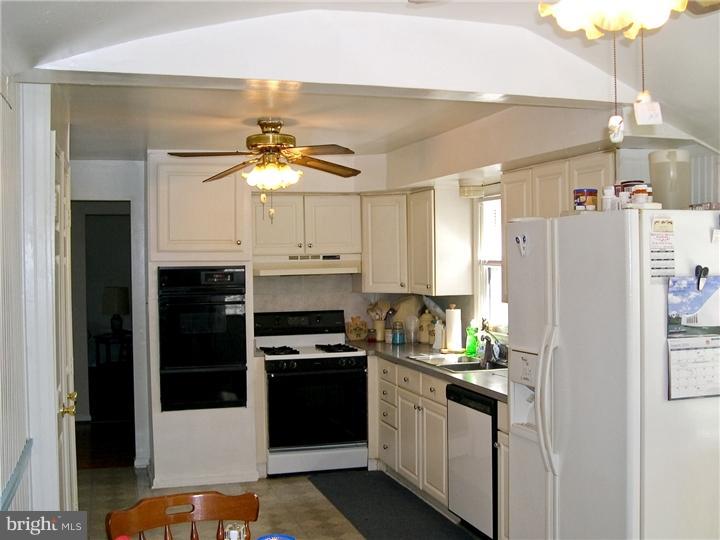 5 George Read Road New Castle, DE 19720 - Photo 3 of 18 Gallery Image 3