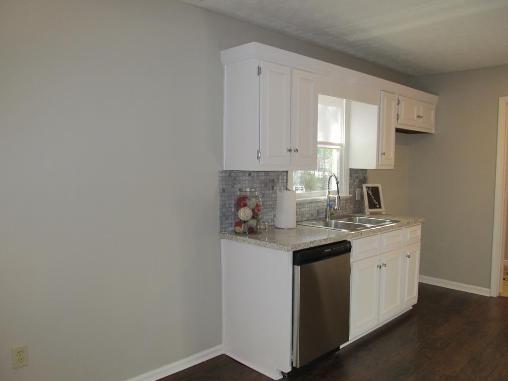 654 Moye Road Columbus, GA 31907 - Photo 10 of 37 Kitchen Sink & Dishwasher