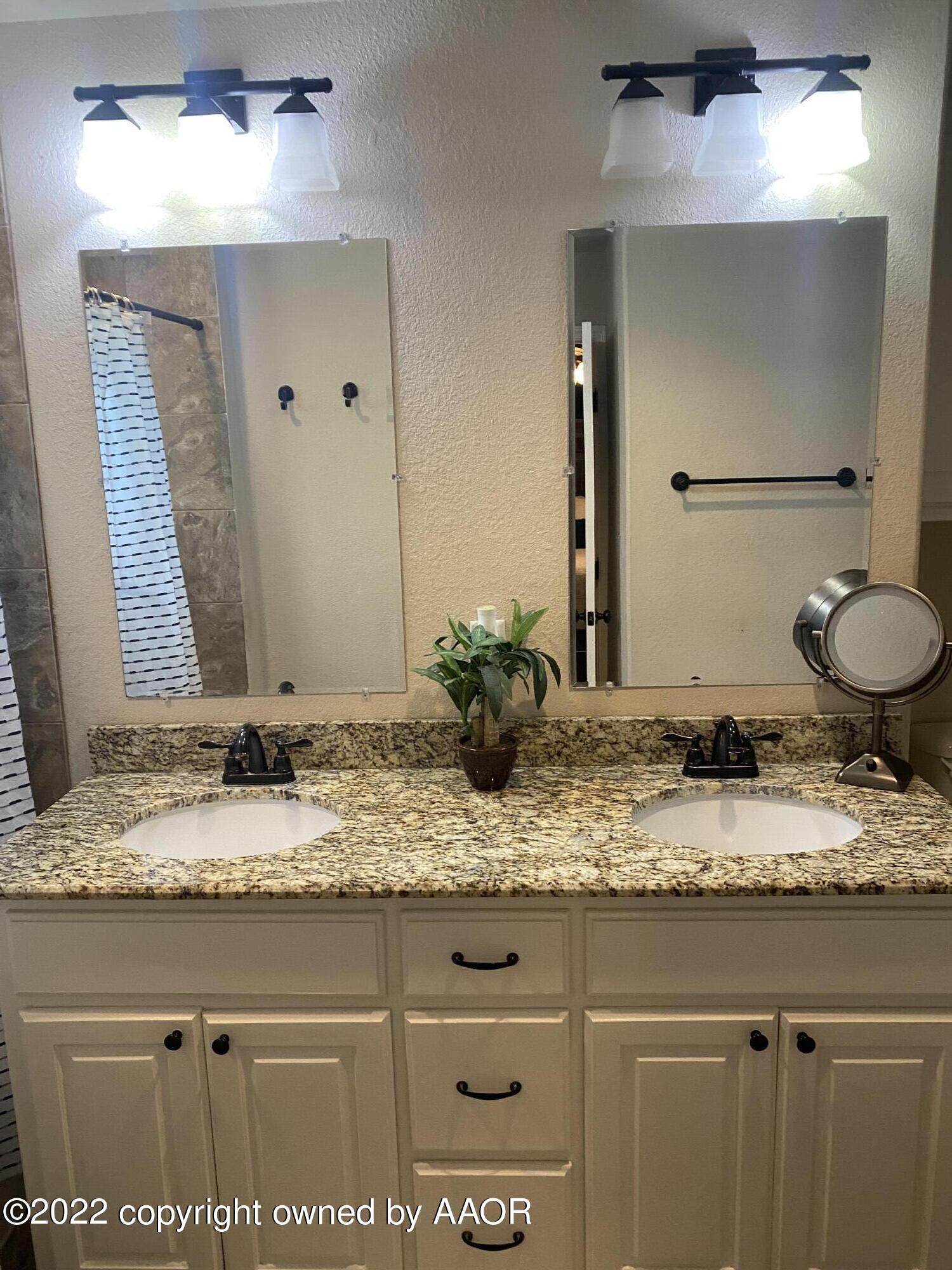 2870 Bushland Road Bushland, TX 79119 - Photo 8 of 26 Master Bath