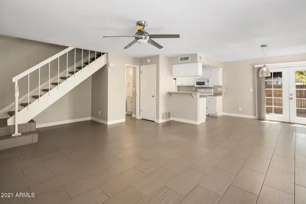 $1,650 | 13238 North 3rd Place, Phoenix, AZ 85022