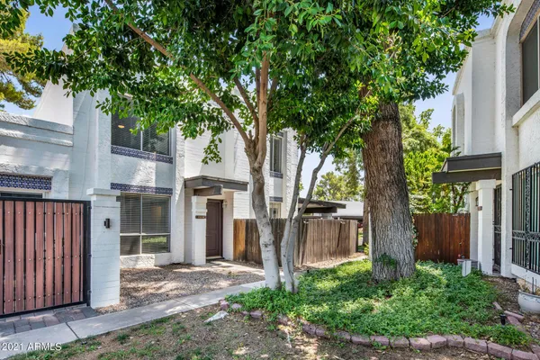 $1,650 | 13238 North 3rd Place, Phoenix, AZ 85022