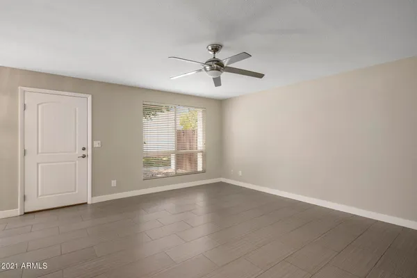 $1,650 | 13238 North 3rd Place, Phoenix, AZ 85022