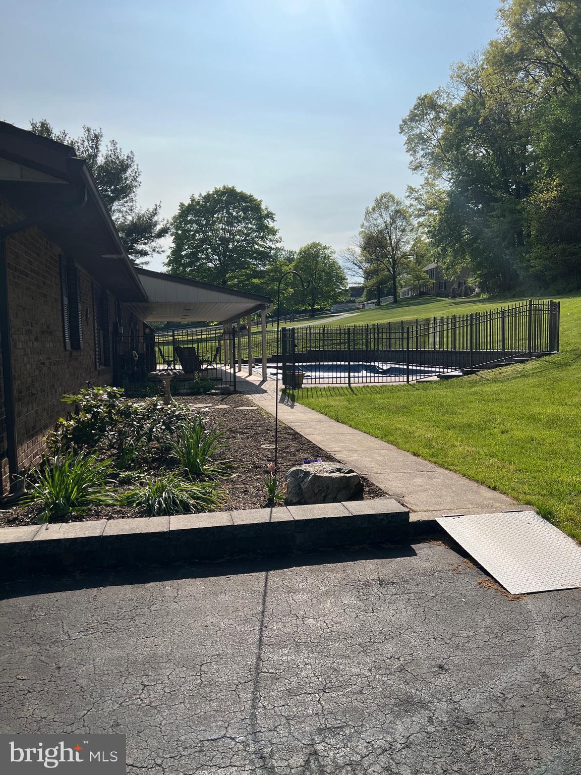 324 Miller Road Reading, PA 19608 - Photo 11 of 47 Entrance to pool from driveway