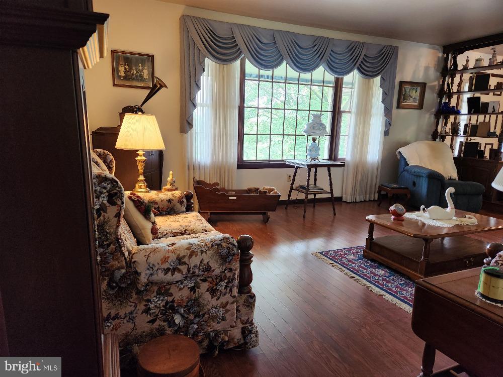 324 Miller Road Reading, PA 19608 - Photo 7 of 47 View to Living Room From Dining Room