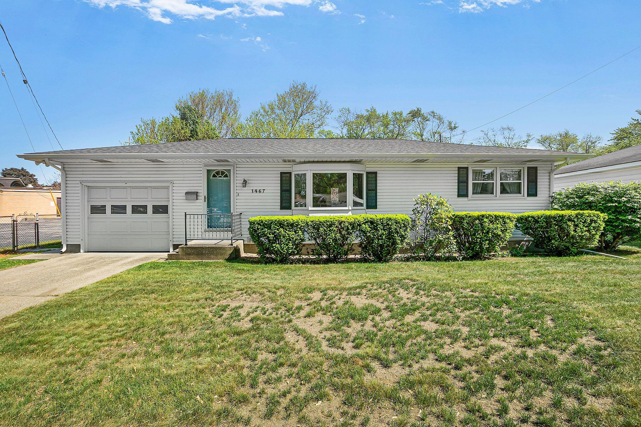 1467 Colonial Road Roosevelt Park, MI 49441 - Photo 1 of 41 1467 1