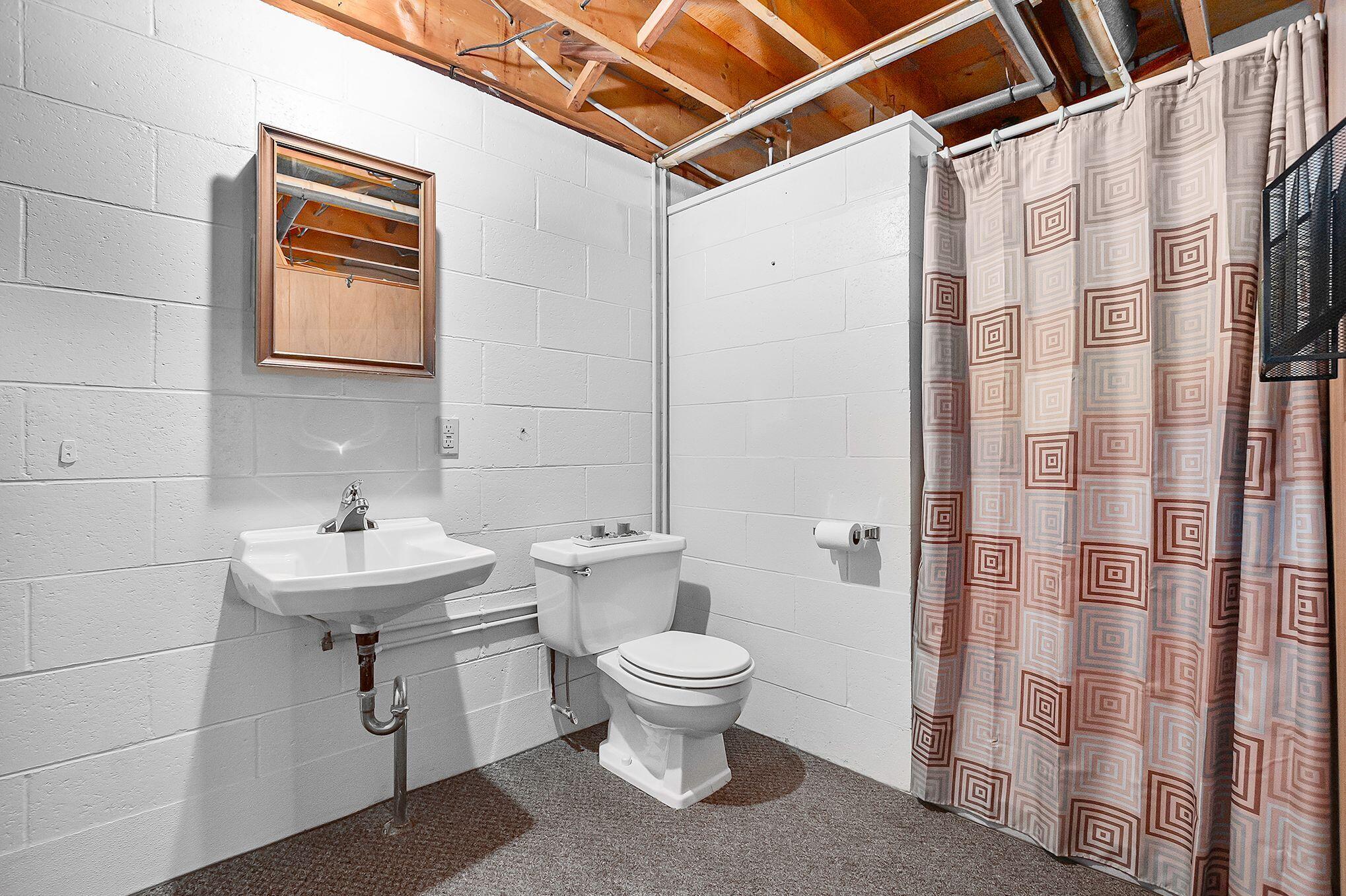 1467 Colonial Road Roosevelt Park, MI 49441 - Photo 21 of 41 1467 19