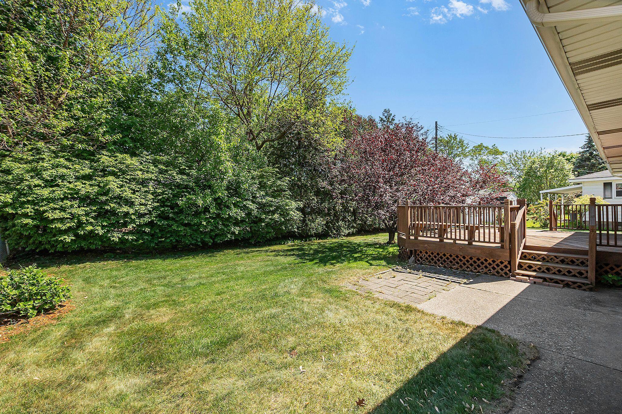 1467 Colonial Road Roosevelt Park, MI 49441 - Photo 27 of 41 1467 25