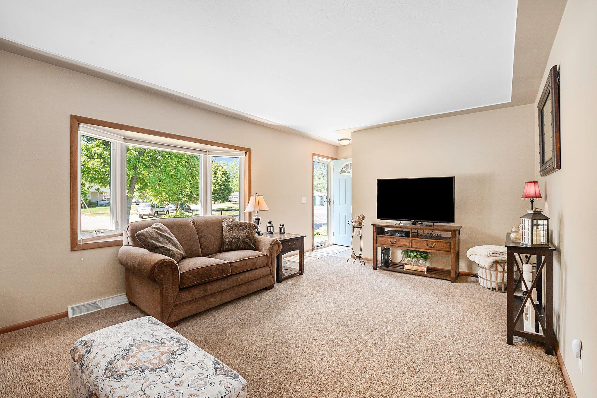 1467 Colonial Road Roosevelt Park, MI 49441 - Photo 6 of 41 1467 4
