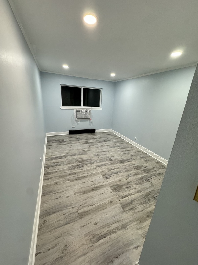 830 East Old Willow Road, Unit 8107 Mount Prospect, IL 60070 - Photo 8 of 18 Gallery Image 8