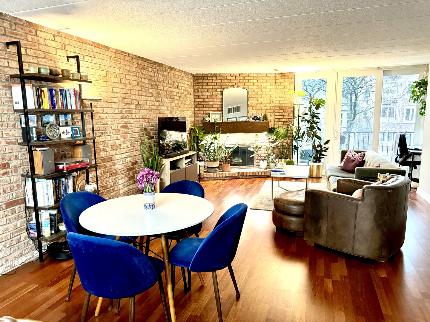 651 West Sheridan Road, Unit 3C Chicago, IL 60613 - Photo 5 of 19