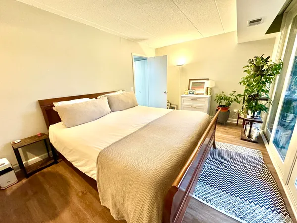 $3,500 | 651 West Sheridan Road, Unit 3C, Chicago, IL 60613