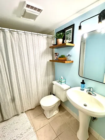 $3,500 | 651 West Sheridan Road, Unit 3C, Chicago, IL 60613