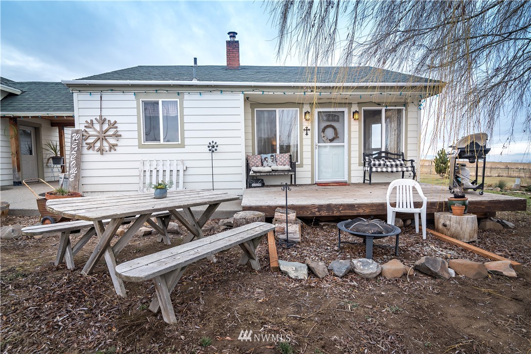 1461 Harold Road Ellensburg, WA 98926 - Photo 3 of 28 Gallery Image 3
