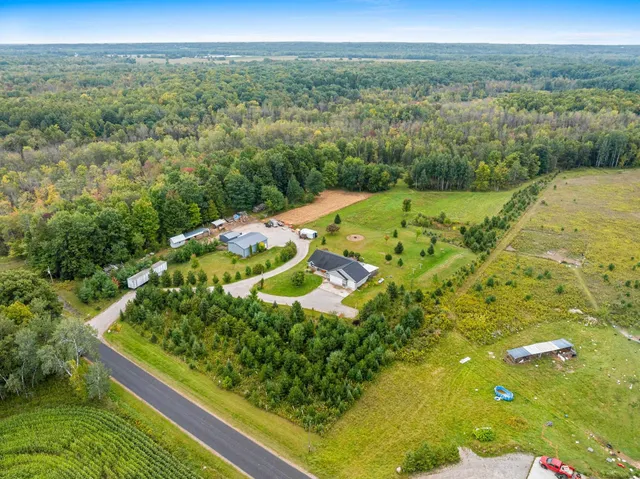 $599,900 | W5611 Gravelly Brook Road, Porterfield, WI 54159