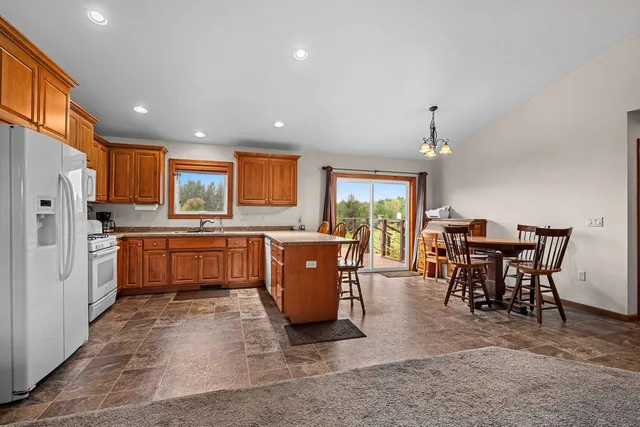 $599,900 | W5611 Gravelly Brook Road, Porterfield, WI 54159