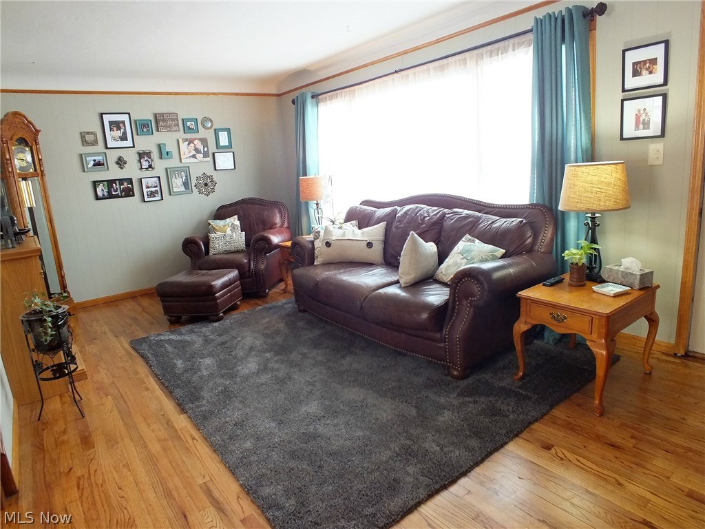 355 Clarmont Road Willowick, OH 44095 - Photo 4 of 17