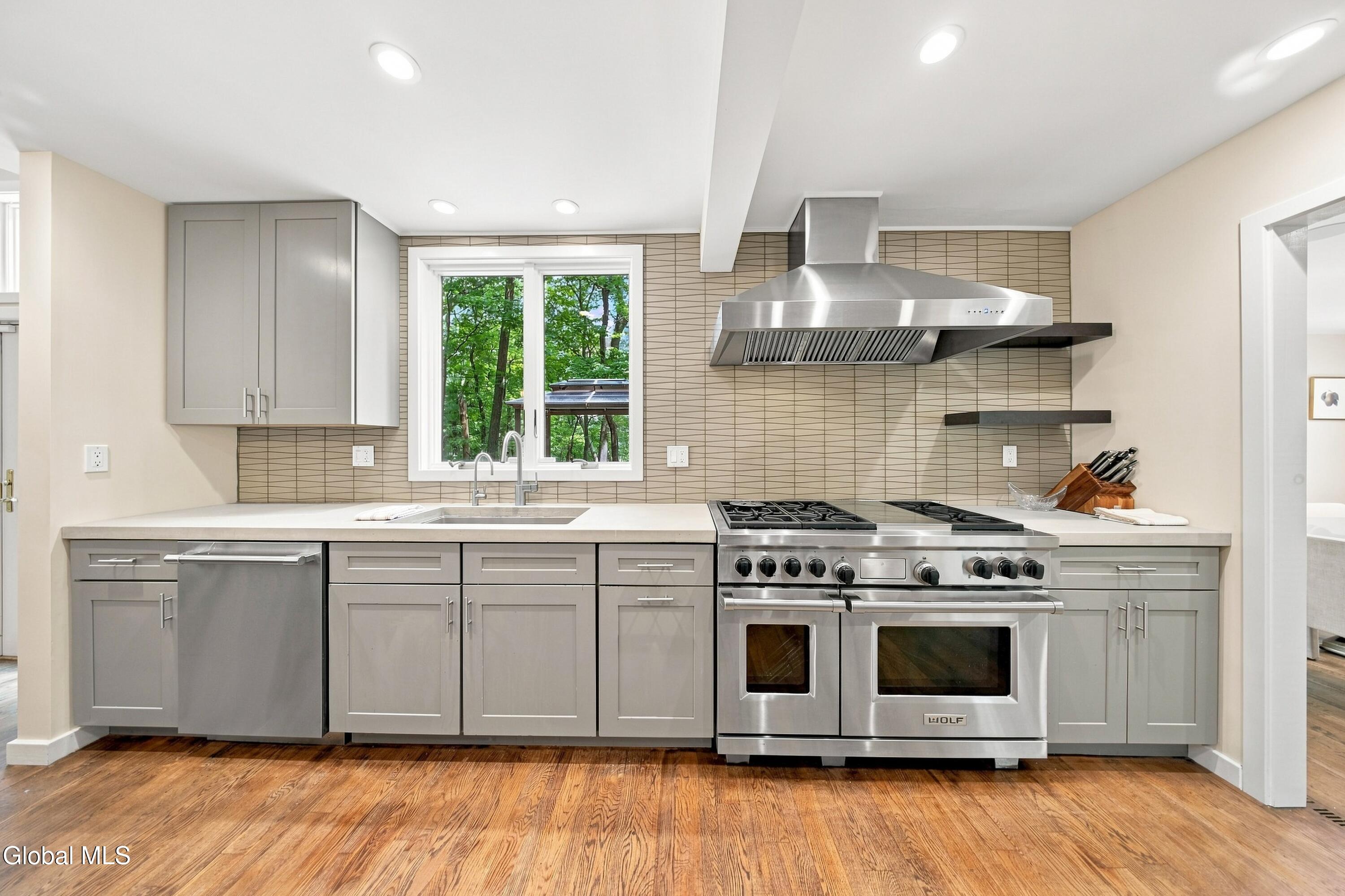 7 Hills Road Colonie, NY 12211 - Photo 15 of 83 15
