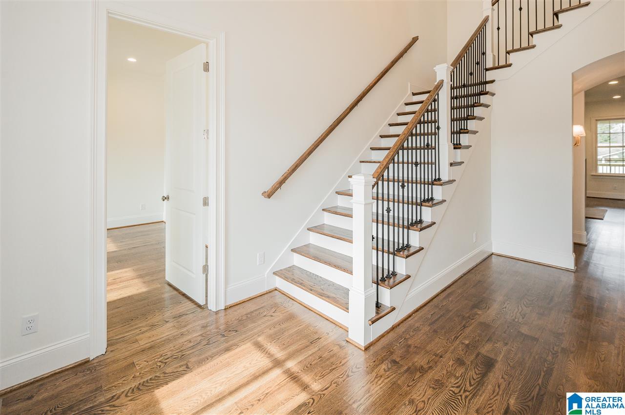 2428 Dolly Ridge Road Birmingham, AL 35243 - Photo 6 of 50