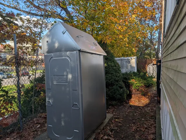 $102,900 | 12 Horseshoe Drive, Shelton, CT 06484