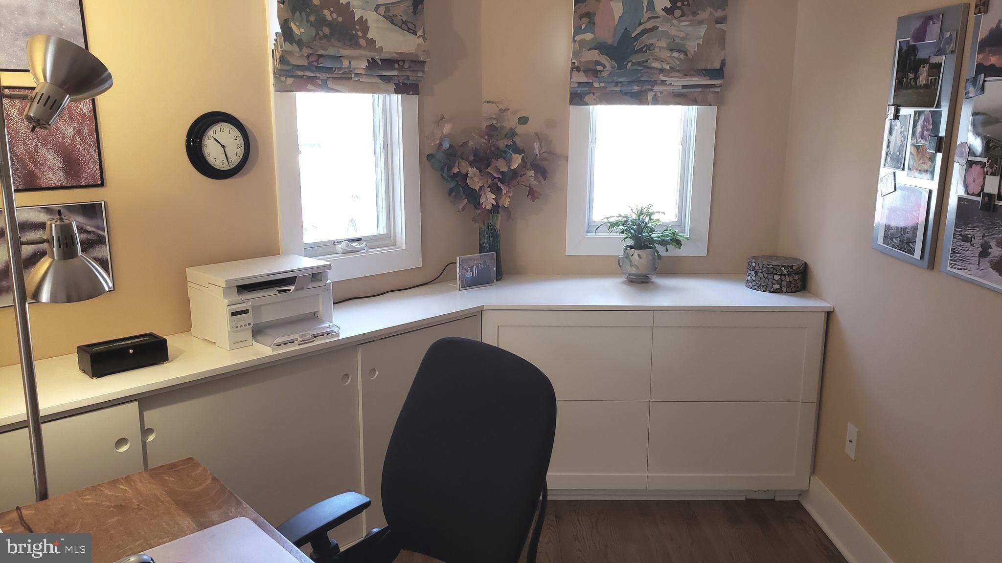 1400 Ritchie Court Annapolis, MD 21401 - Photo 47 of 58 Office-Custom Built-in Cabinets