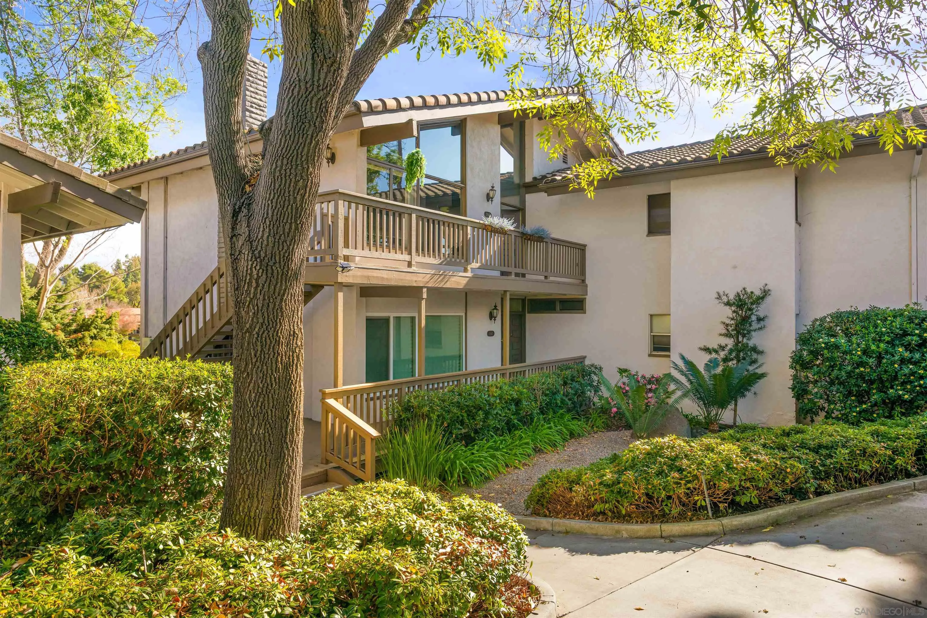 11947 Bajada Road San Diego, CA 92128 - Photo 33 of 46