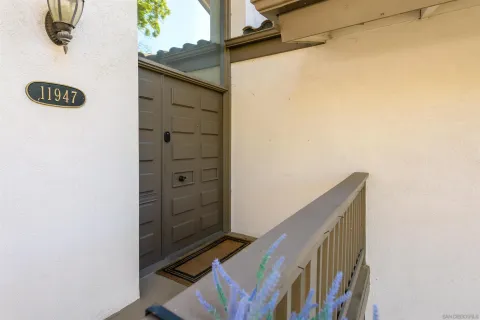 $979,000 | 11947 Bajada Road, San Diego, CA 92128