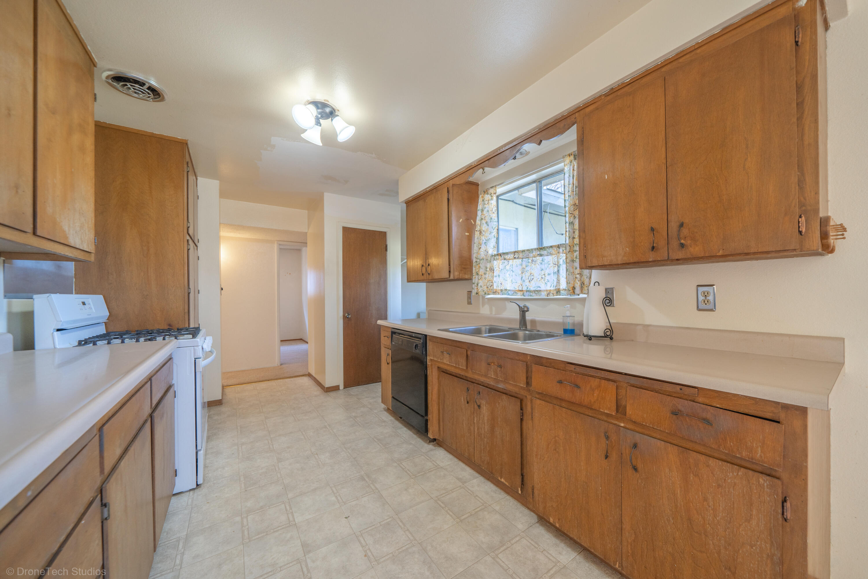 3110 Marmac Road Anderson, CA 96007 - Photo 15 of 47 3110 Marmac Rd-15