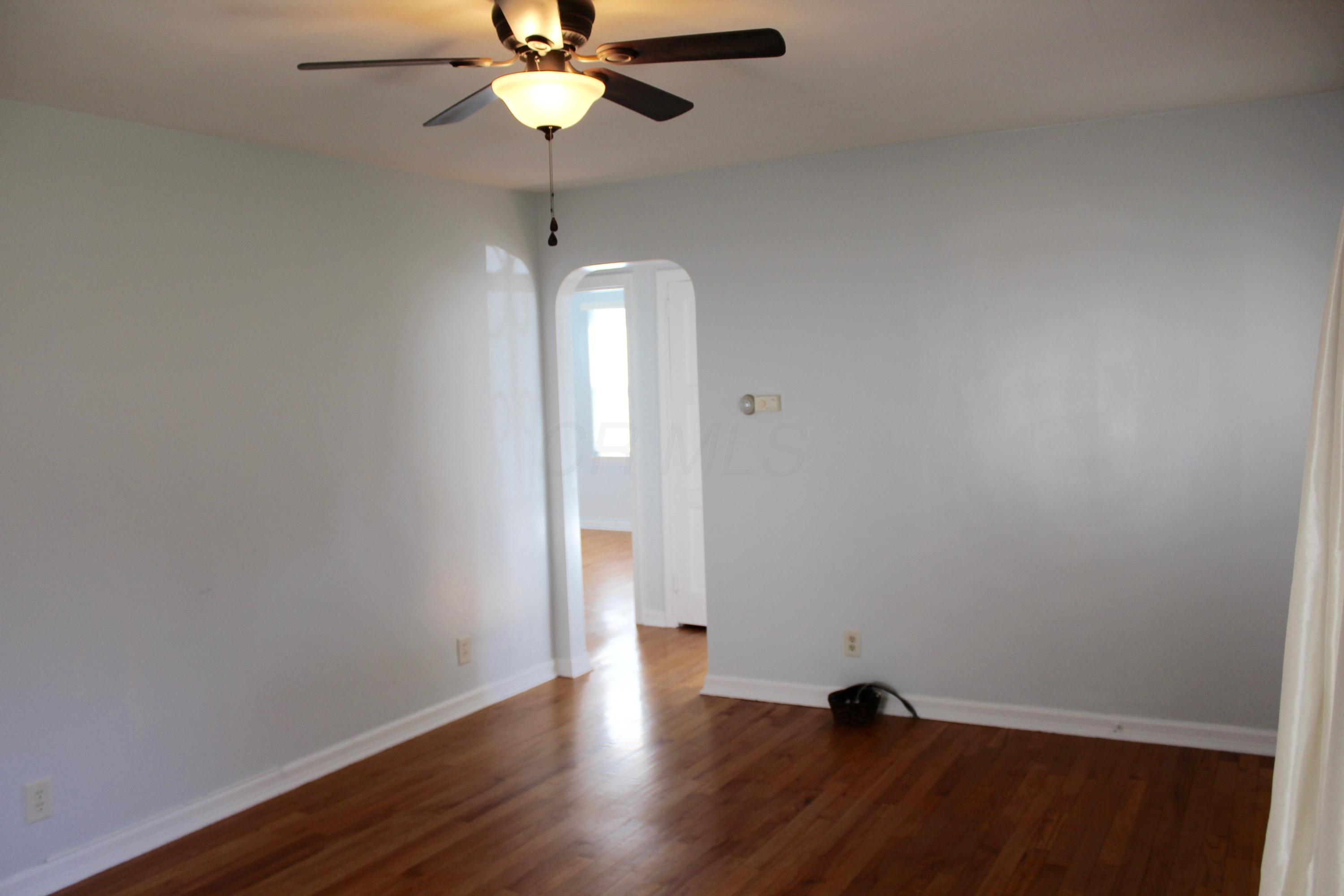 726 Rutter Avenue Lancaster, OH 43130 - Photo 6 of 35 Gallery Image 6